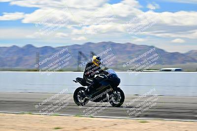 media/Mar-25-2024-Moto Forza (Mon) [[8d4319bd68]]/4-Novice Group/Session 4 Front Straight Speed Pans/